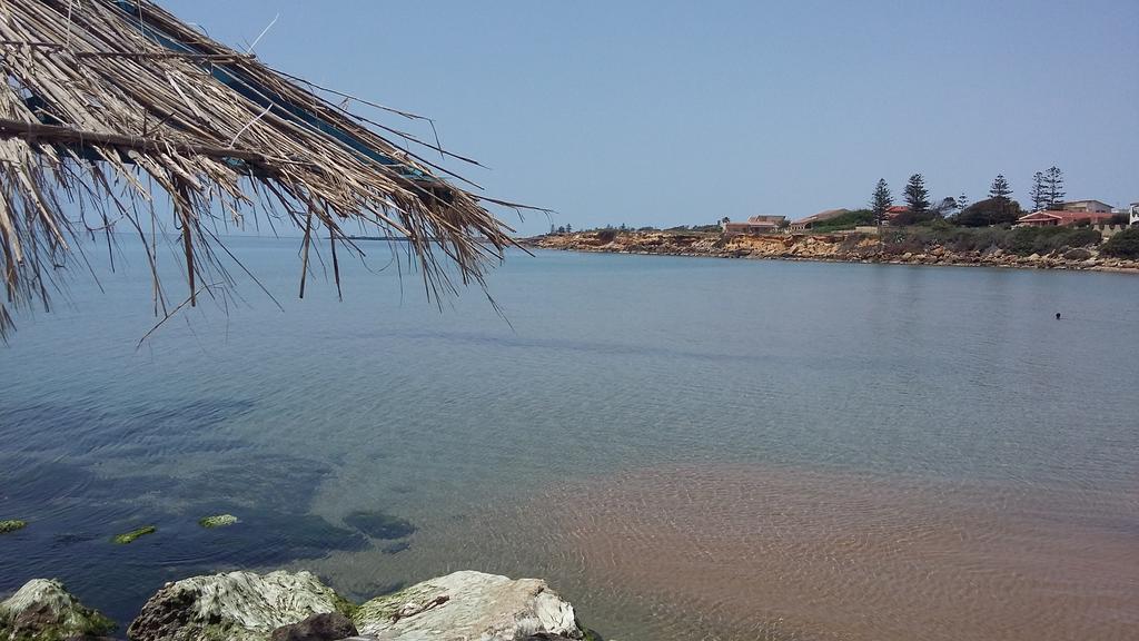 Willa Vista Mare Tra I Luoghi Di Montalbano Punta Secca Pokój zdjęcie