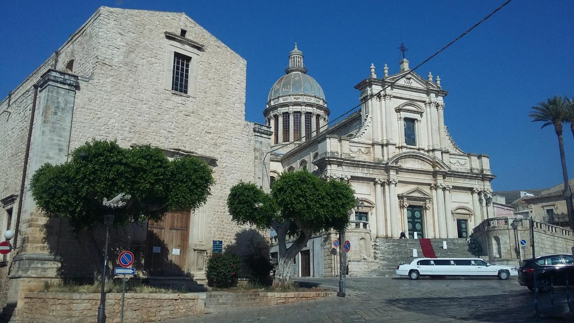 Willa Vista Mare Tra I Luoghi Di Montalbano Punta Secca Zewnętrze zdjęcie