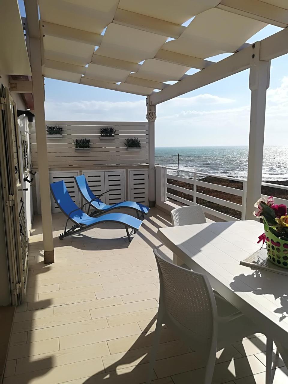 Willa Vista Mare Tra I Luoghi Di Montalbano Punta Secca Zewnętrze zdjęcie